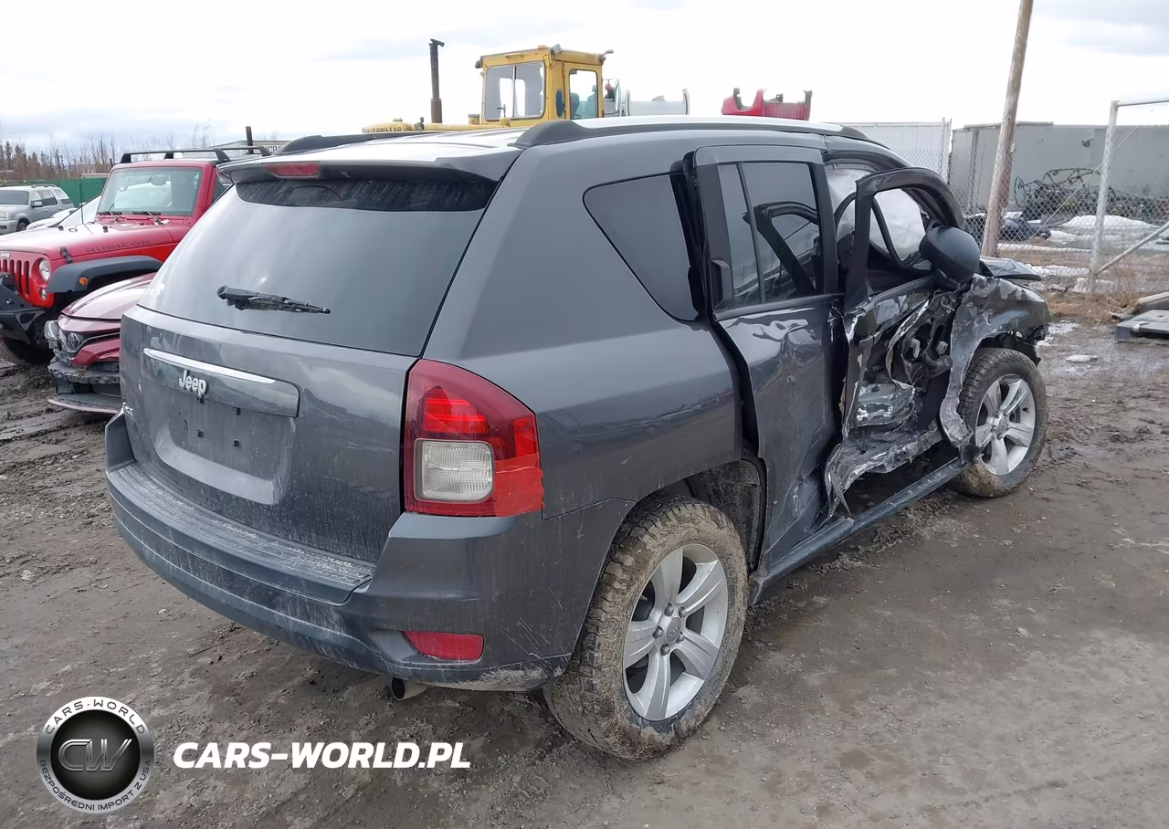 2014 Jeep Compass Sport VIN:1C4NJDBB5ED815769 - 4