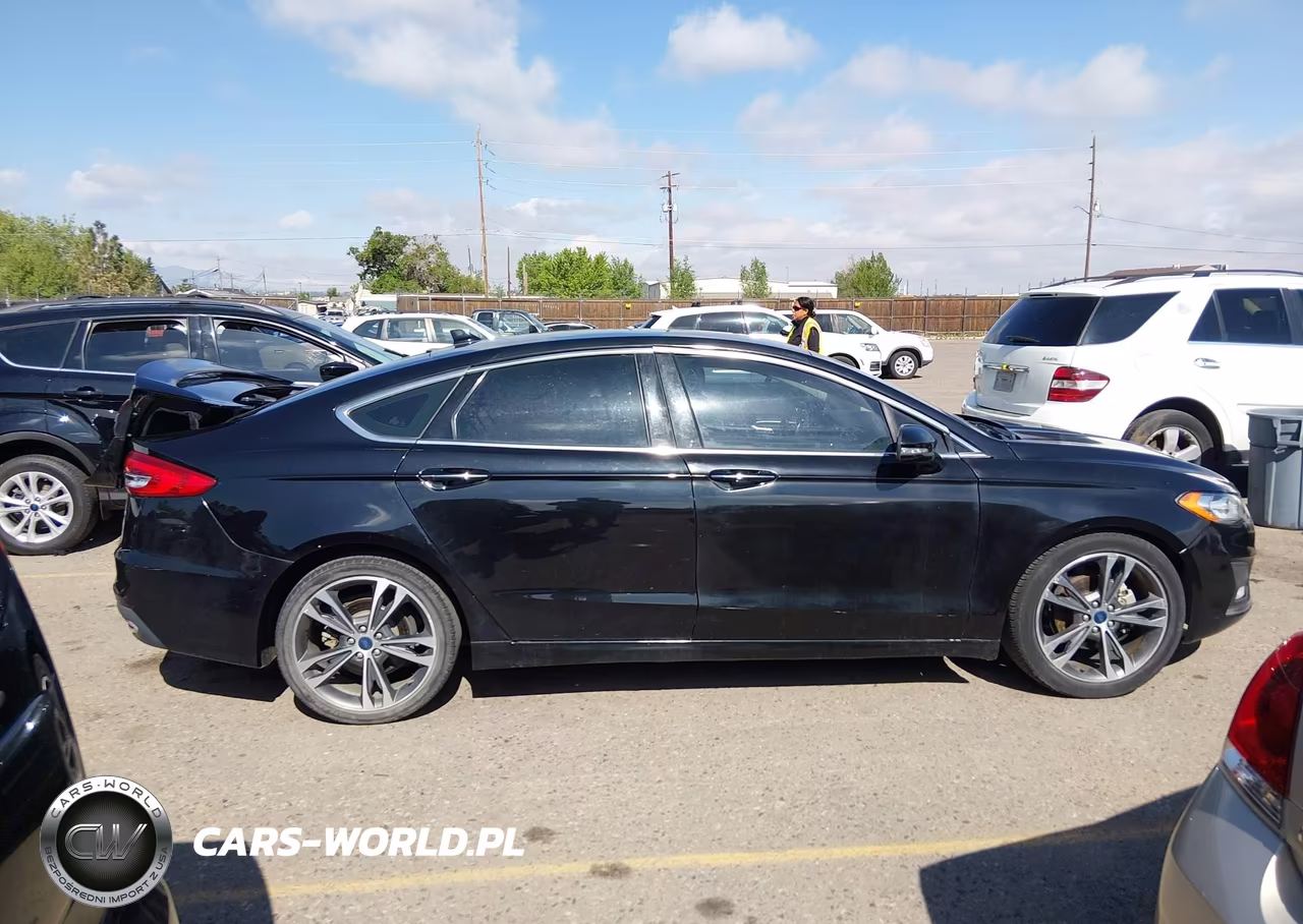 2020 Ford Fusion Titanium VIN:3FA6P0D95LR151246 - 13