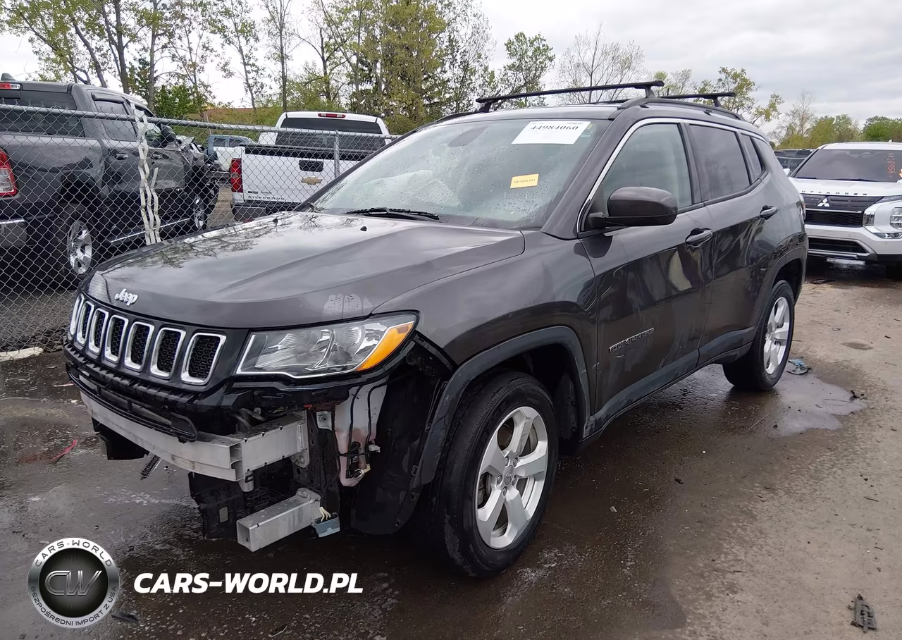 2019 Jeep Compass Latitude 4X4 VIN:3C4NJDBB2KT734668 - 2