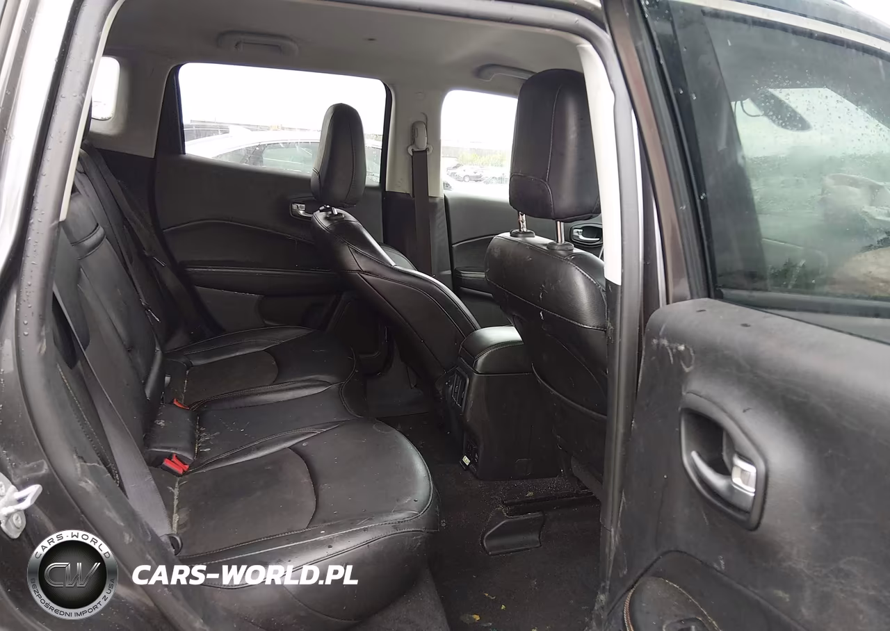 2019 Jeep Compass Latitude 4X4 VIN:3C4NJDBB2KT734668 - 8