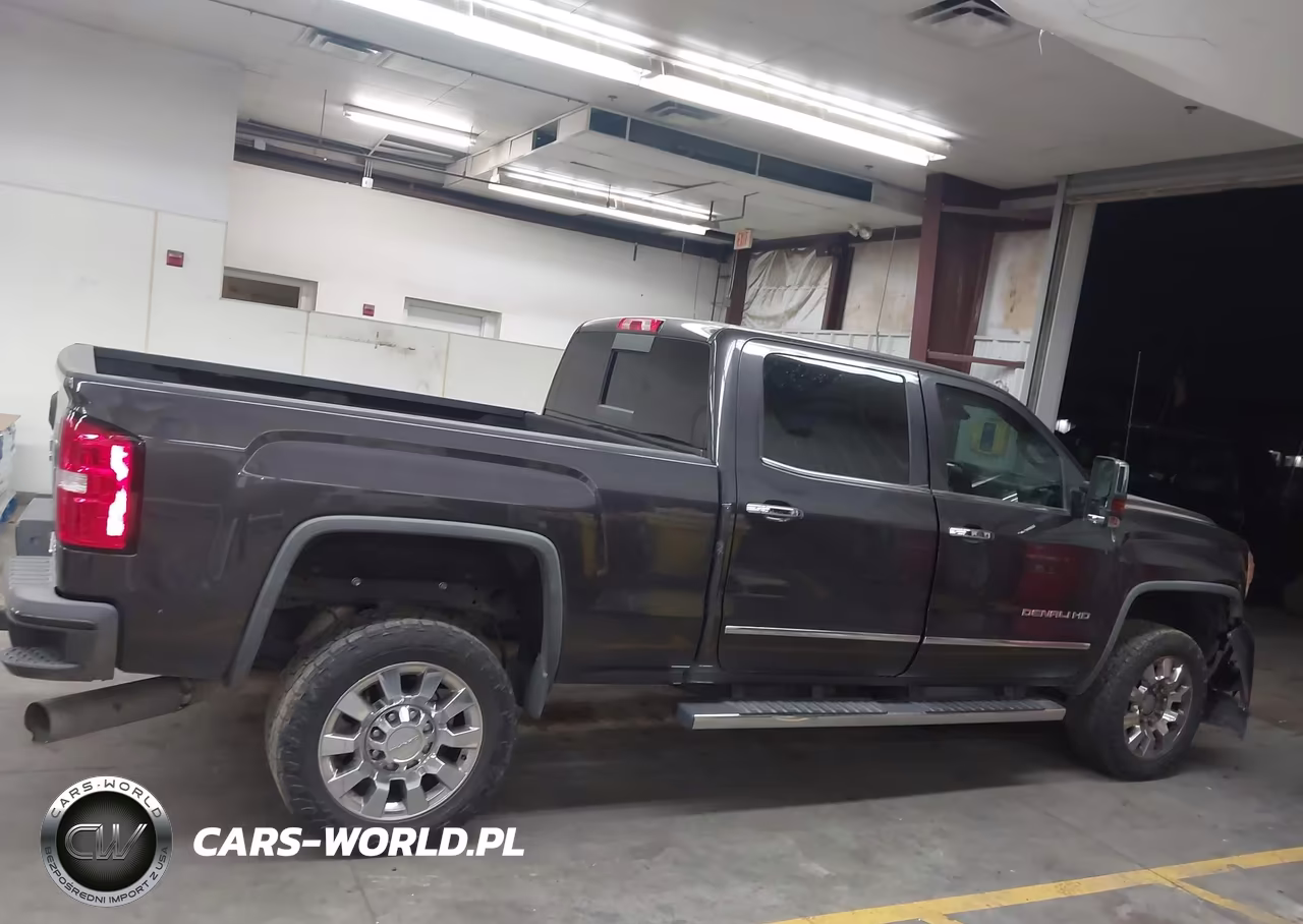 2015 GMC Sierra 2500Hd Denali VIN:1GT120E81FF643685 - 13