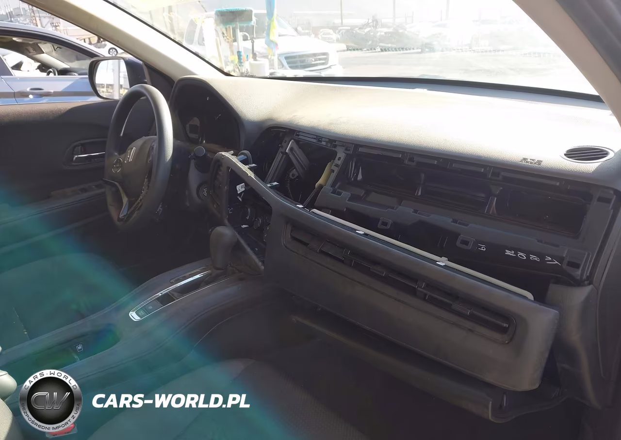 2022 Honda Hr-V 2Wd Lx VIN:3CZRU5H32NM716226 - 18