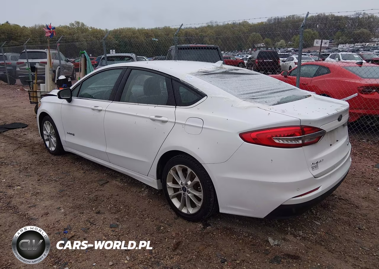2019 Ford Fusion Hybrid Se VIN:3FA6P0LU8KR119542 - 3