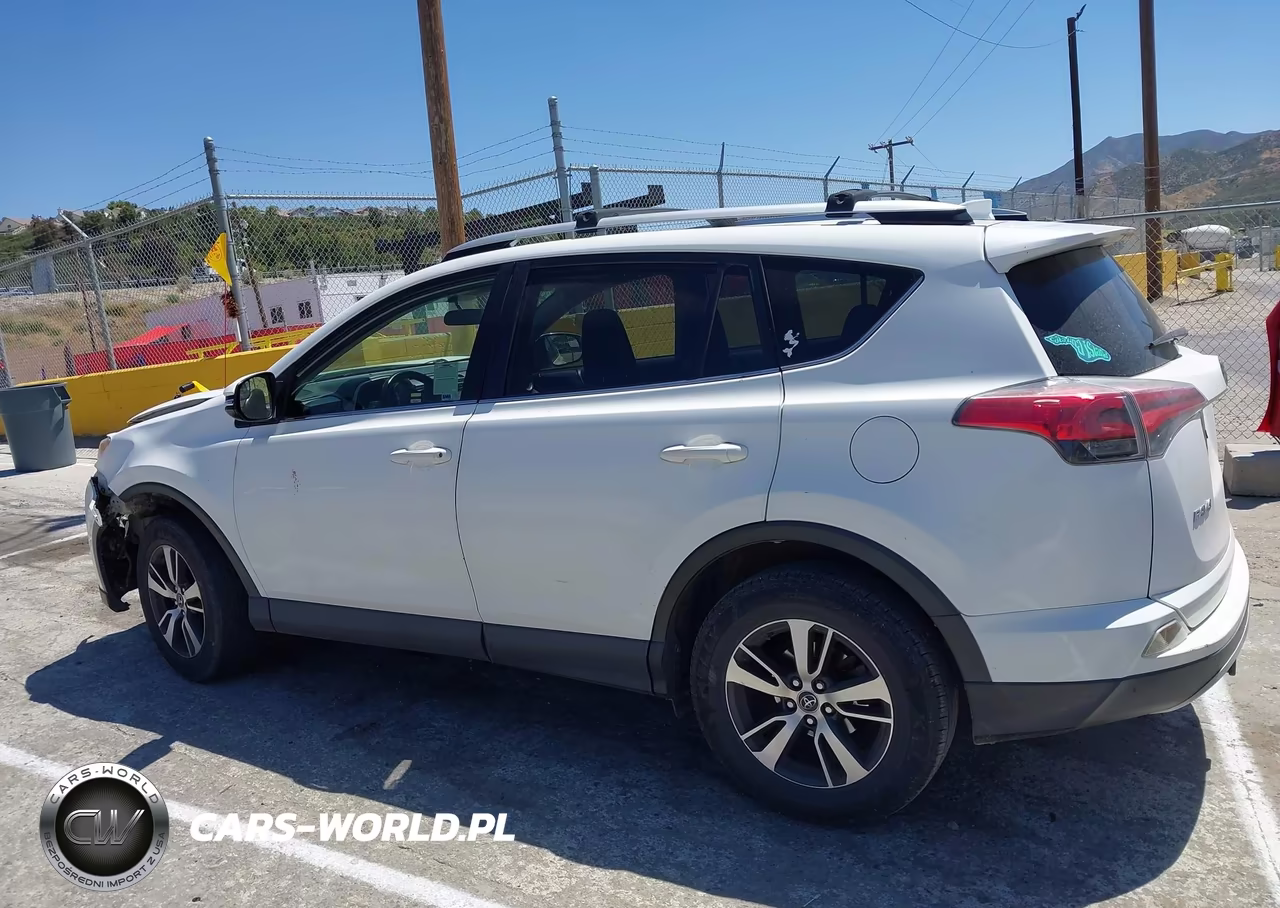 2016 Toyota Rav4 Xle VIN:JTMWFREV0GJ084407 - 14