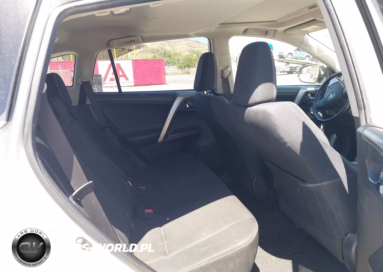 2016 Toyota Rav4 Xle VIN:JTMWFREV0GJ084407 - 8