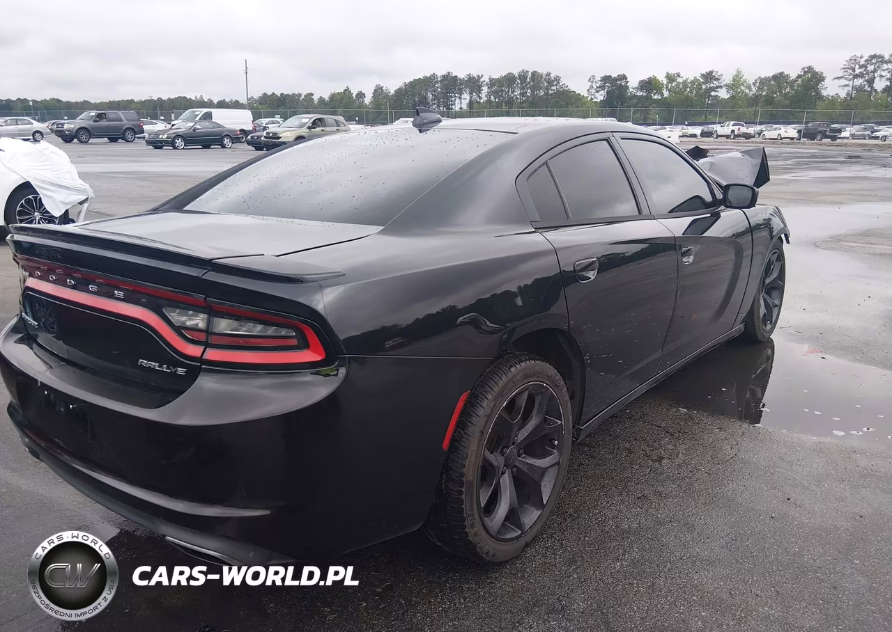 2015 Dodge Charger Sxt VIN:2C3CDXHGXFH826794 - 4