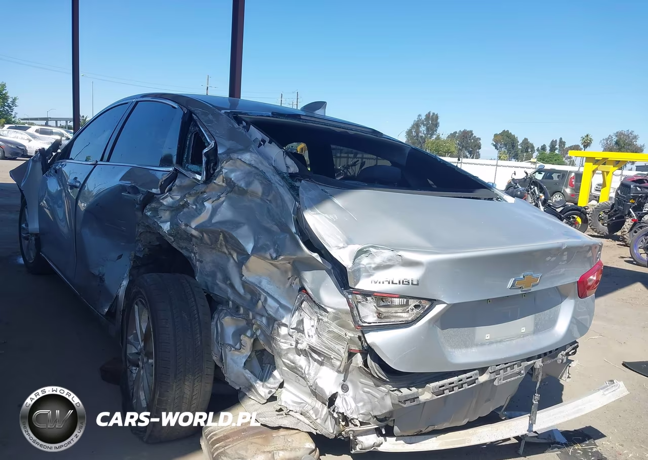 2018 Chevrolet Malibu Lt VIN:1G1ZD5ST2JF133298 - 3