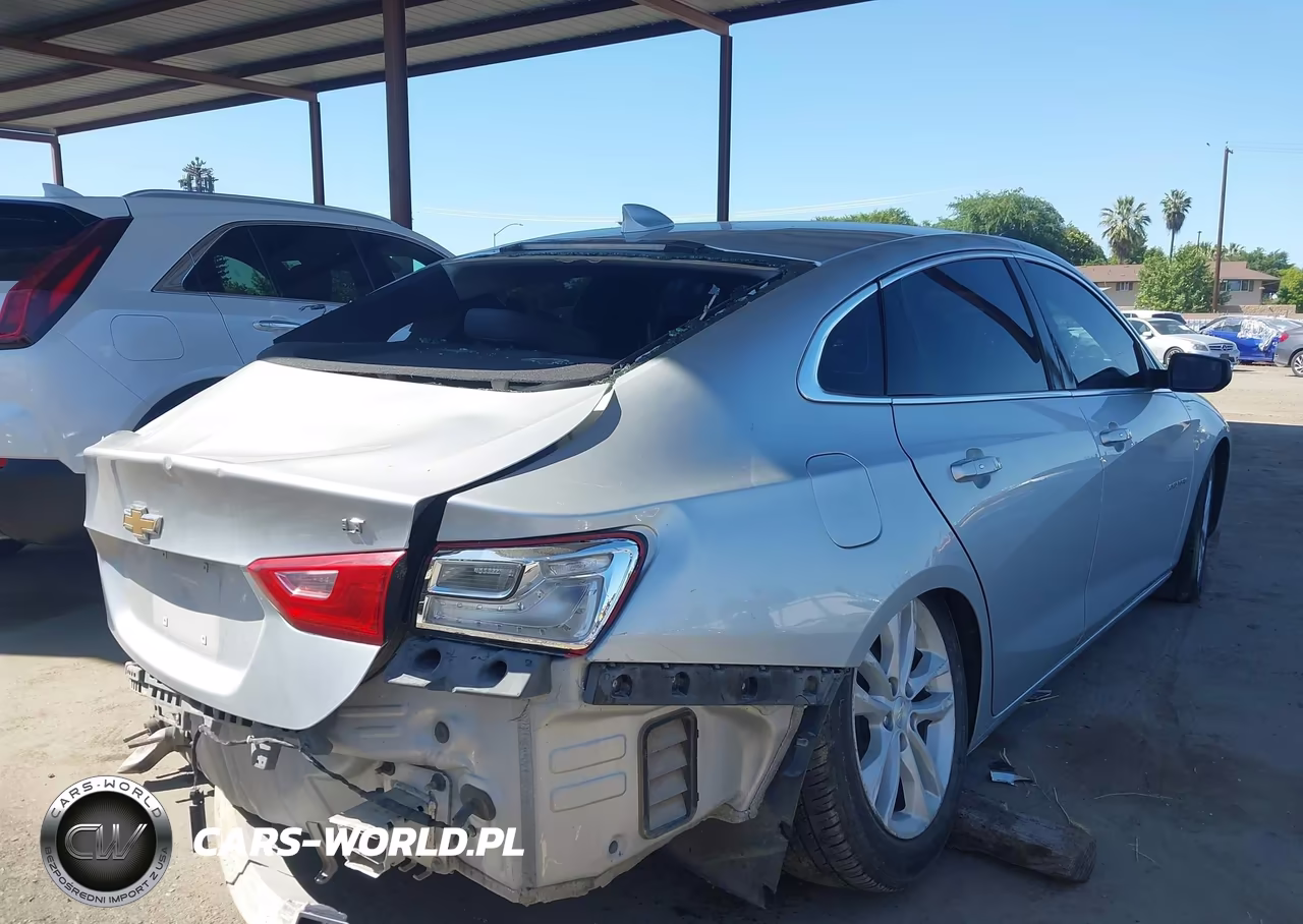 2018 Chevrolet Malibu Lt VIN:1G1ZD5ST2JF133298 - 4