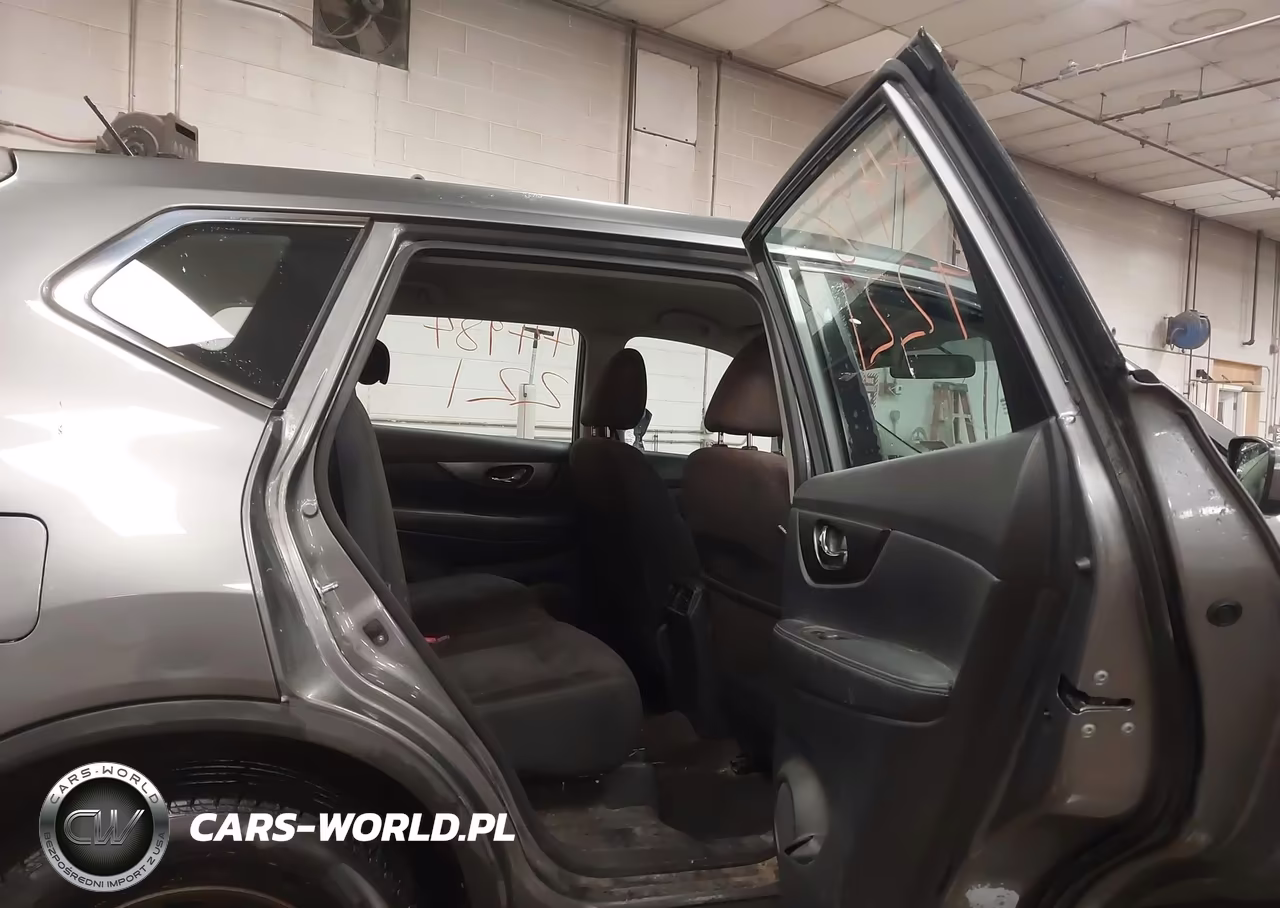 2015 Nissan Rogue S VIN:KNMAT2MV1FP534797 - 8