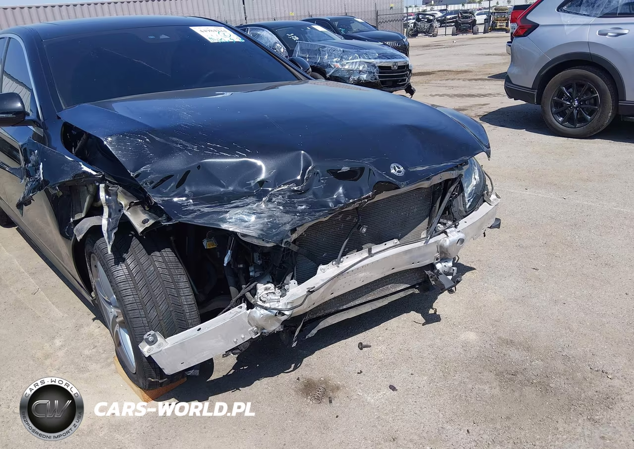 2018 Mercedes-Benz E 400 4Matic VIN:WDDZF6GB8JA430893 - 6