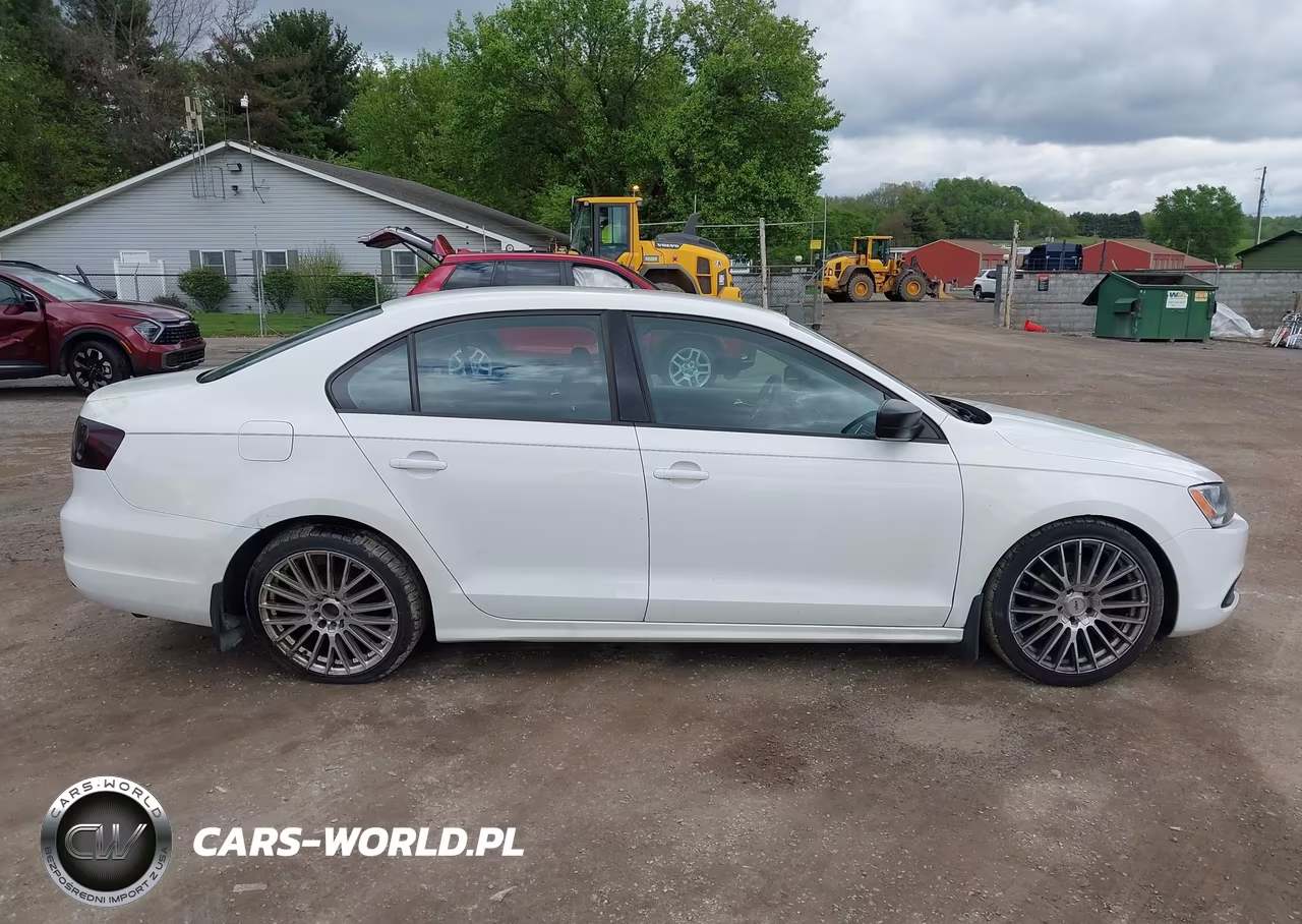 2011 Volkswagen Jetta 2.0L S VIN:3VW1K7AJ2BM068294 - 13