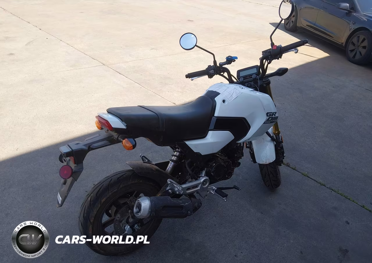 2025 Honda Grom A VIN:MLHJC925XS5300902 - 4