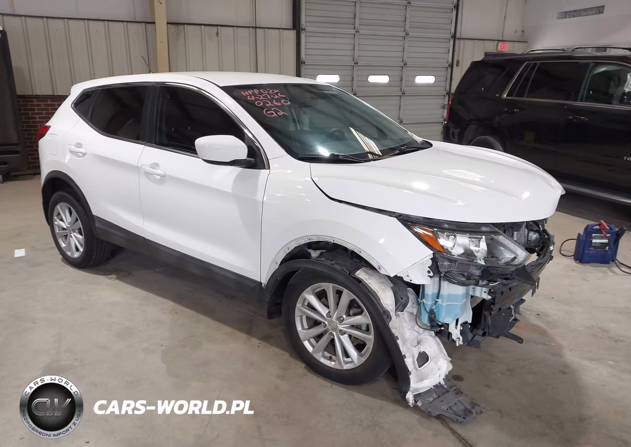 2017 Nissan Rogue Sport S