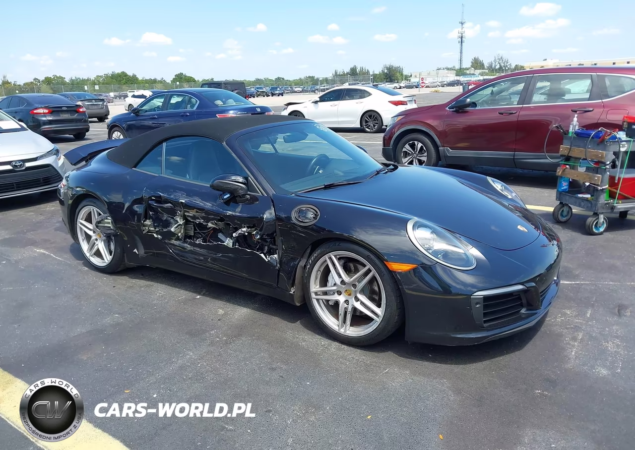 2018 Porsche 911 Carrera