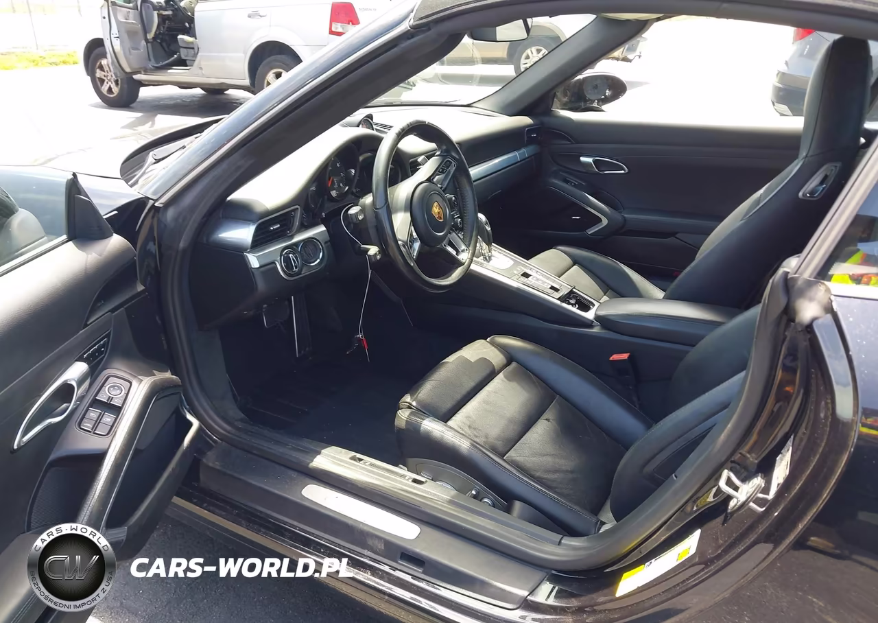 2018 Porsche 911 Carrera VIN:WP0CA2A9XJS138122 - 5
