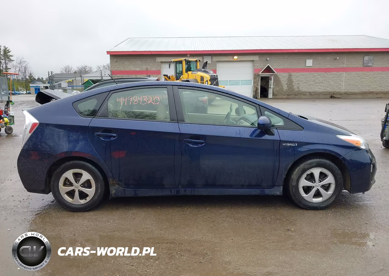2012 Toyota Prius Two VIN:JTDKN3DU7C0333972 - 13
