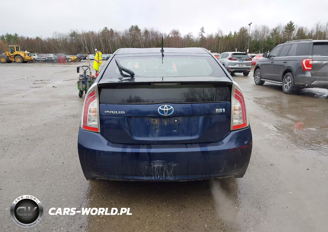 2012 Toyota Prius Two VIN:JTDKN3DU7C0333972 - 16