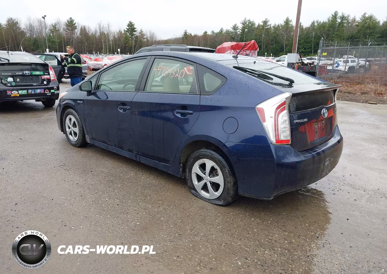 2012 Toyota Prius Two VIN:JTDKN3DU7C0333972 - 3