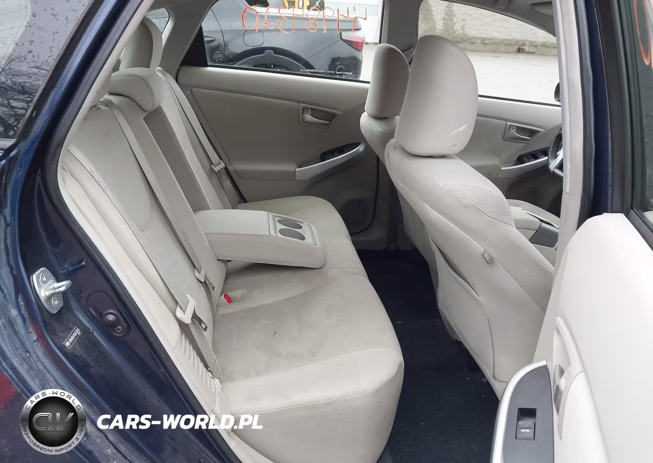 2012 Toyota Prius Two VIN:JTDKN3DU7C0333972 - 8
