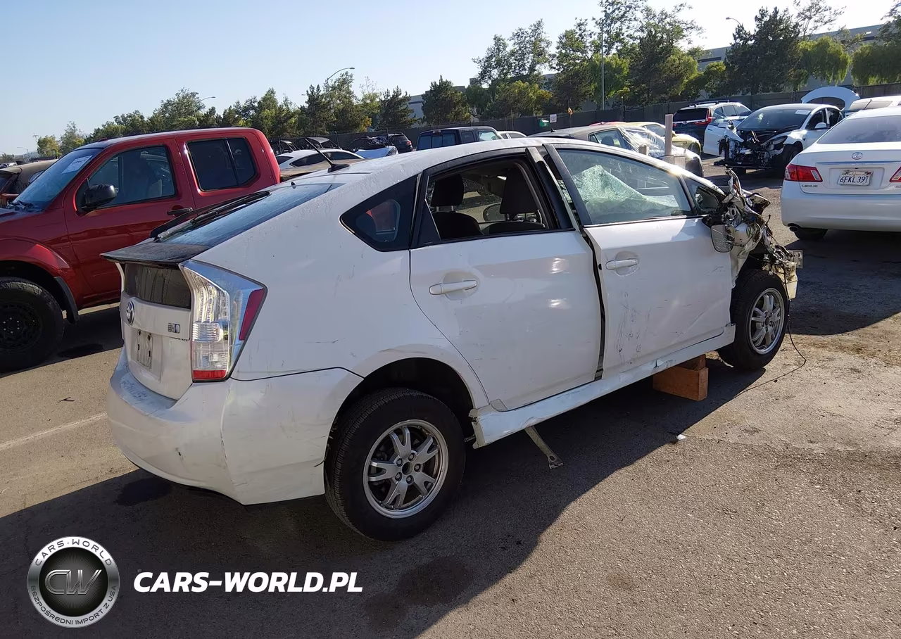 2011 Toyota Prius Two VIN:JTDKN3DU2B0249444 - 4