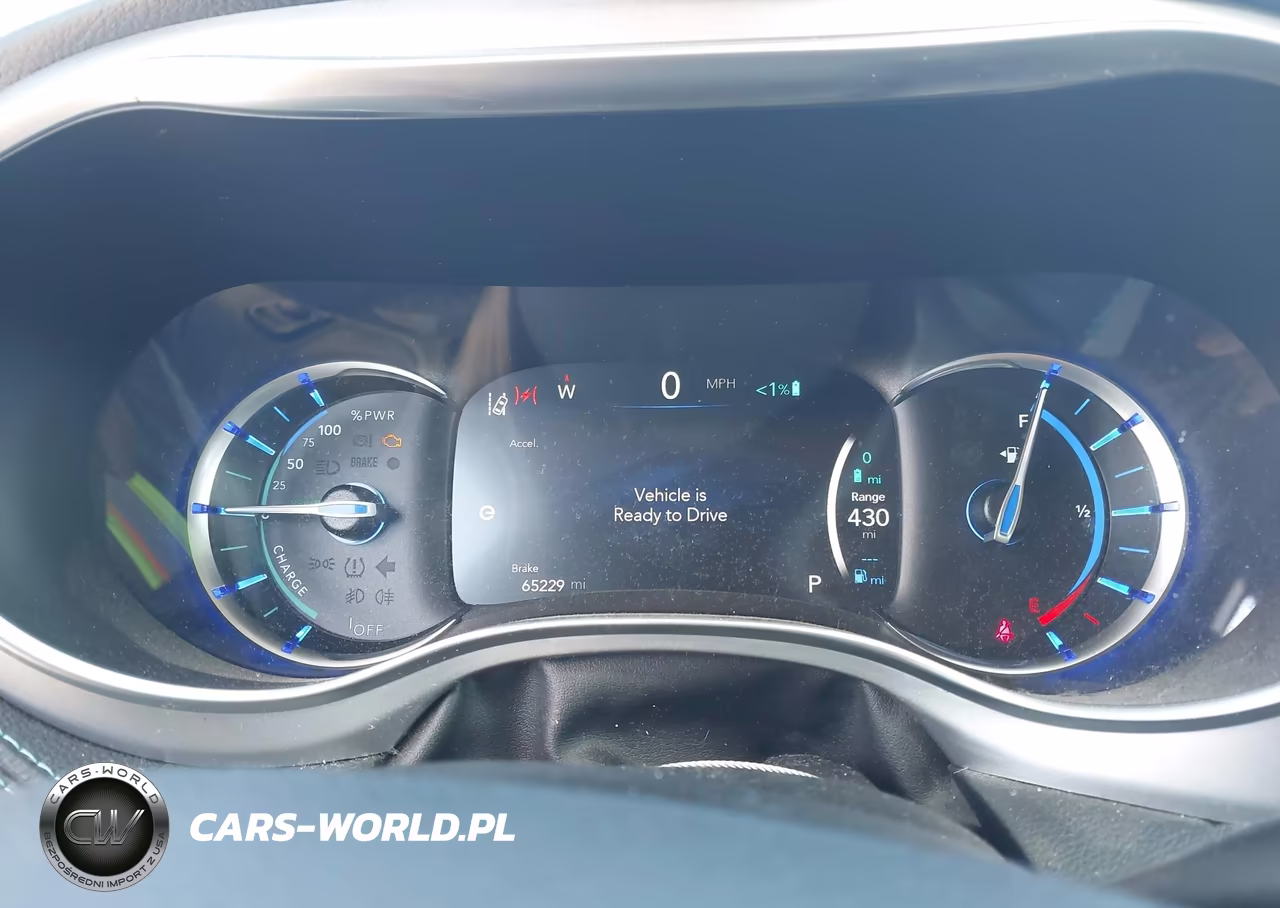 2019 Chrysler Pacifica Hybrid Limited VIN:2C4RC1N73KR630176 - 7