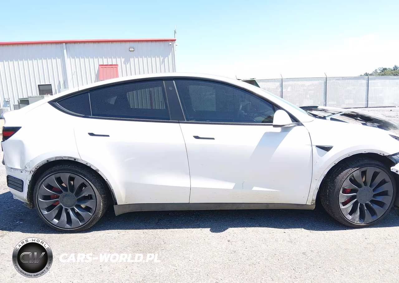 2022 Tesla Model Y Performance Dual Motor All-Wheel Drive VIN:7SAYGDEF2NF564568 - 14