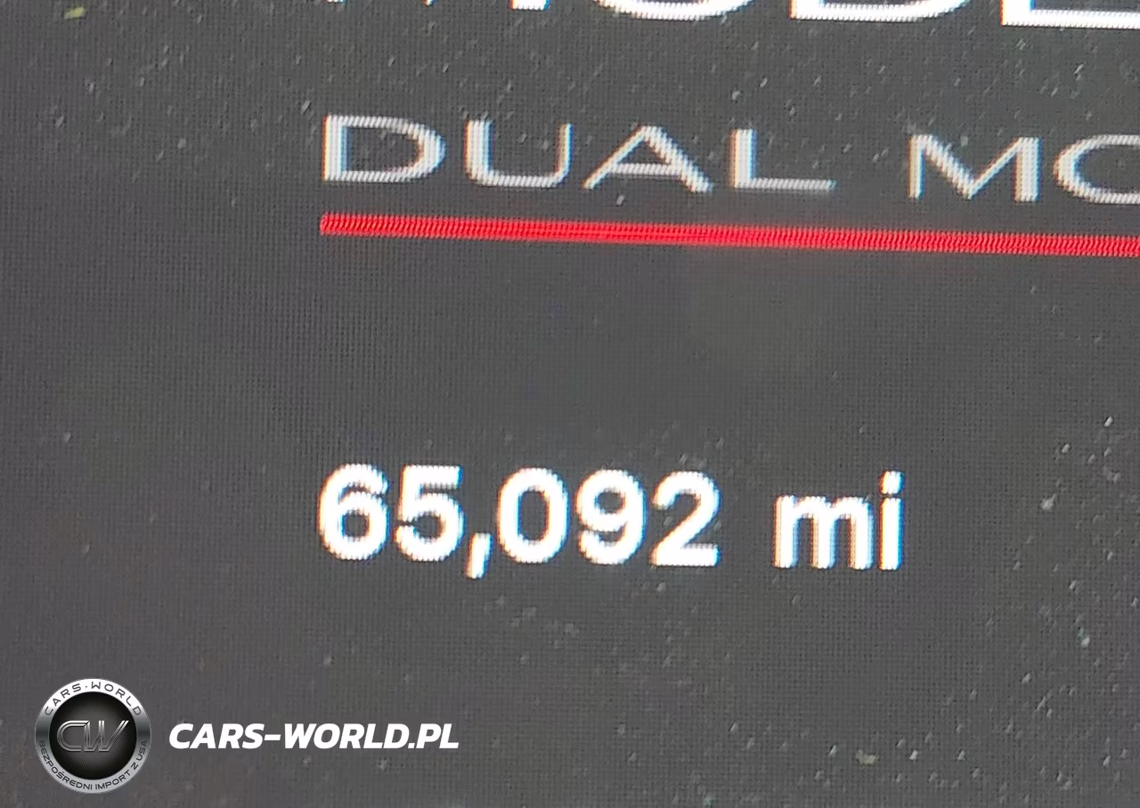2022 Tesla Model Y Performance Dual Motor All-Wheel Drive VIN:7SAYGDEF2NF564568 - 16