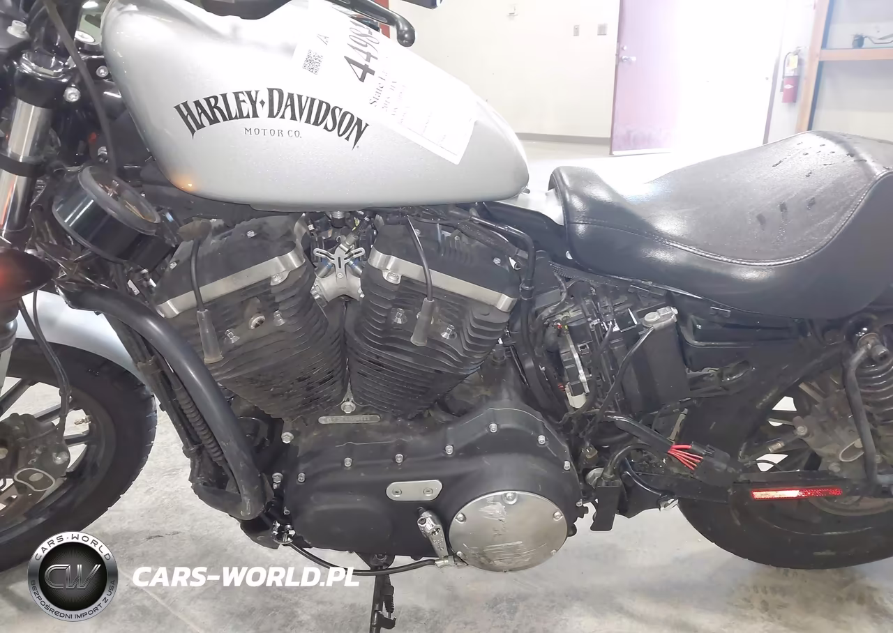 2015 Harley-Davidson Xl883 Iron 883 VIN:1HD4LE214FC402041 - 9