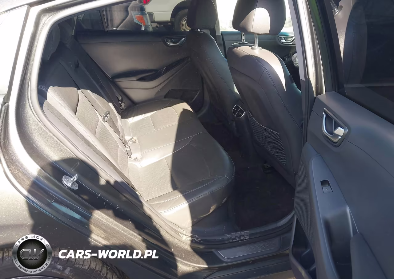2022 Hyundai Ioniq Hybrid Limited VIN:KMHC05LC2NU270987 - 8