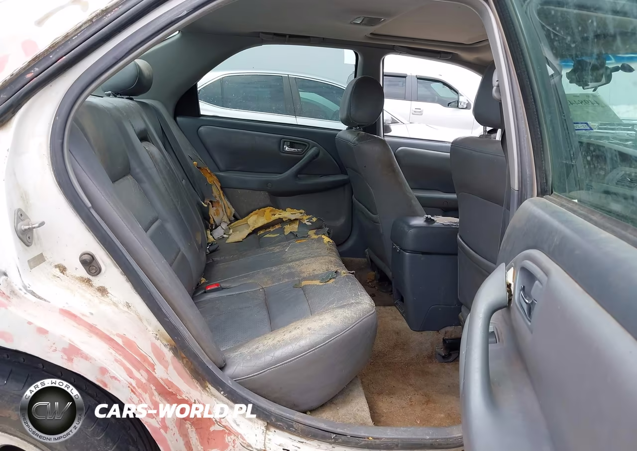 2001 Toyota Camry Le VIN:JT2BG22K710572935 - 8