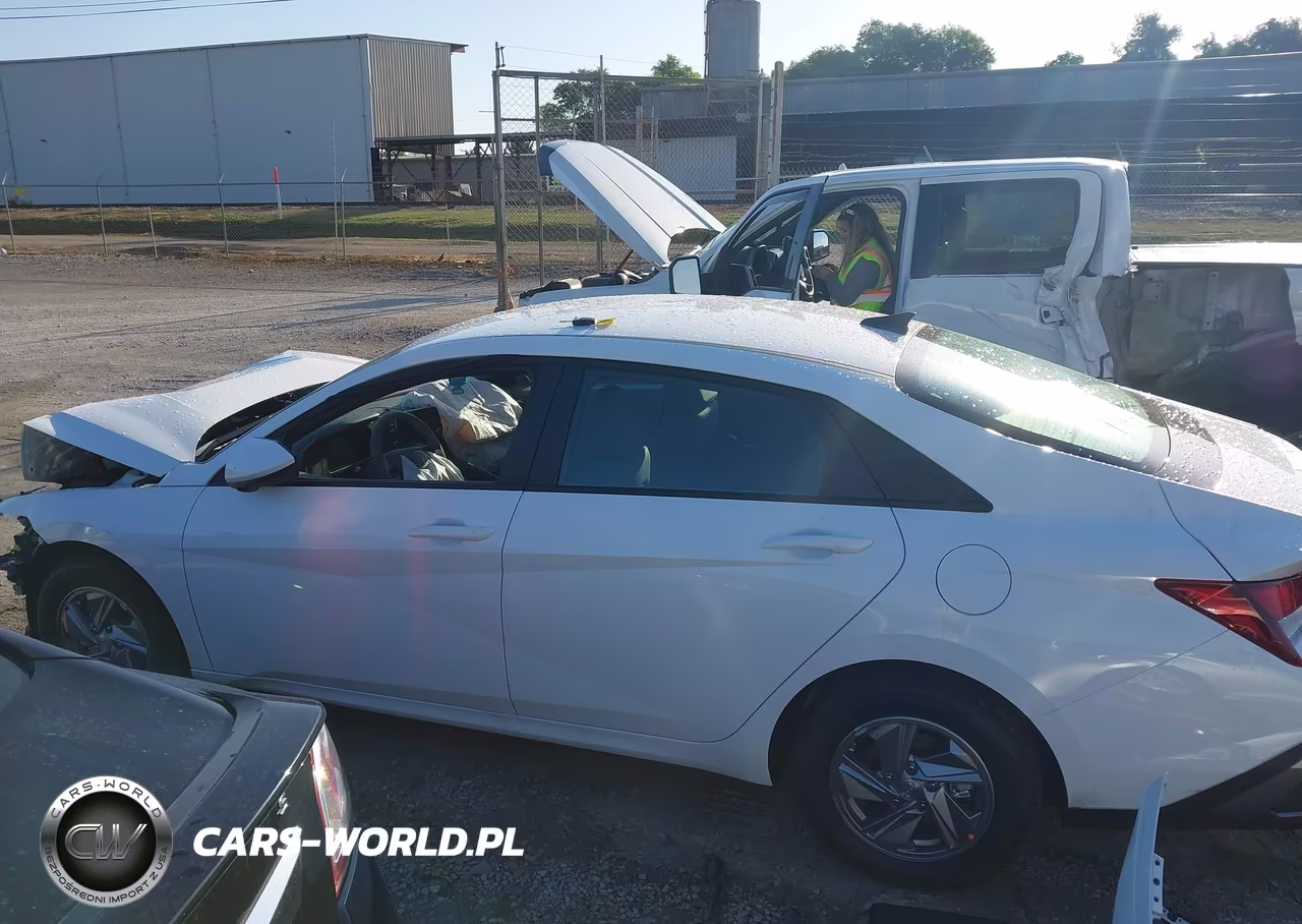 2026 Hyundai Elantra Se VIN:KMHLL4DG7TU201339 - 15