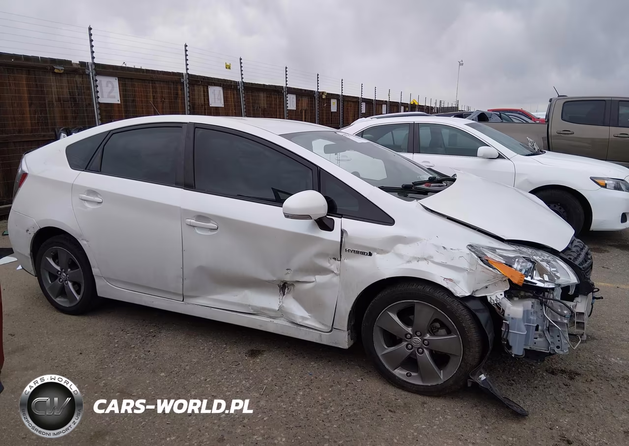 2015 Toyota Prius Persona Series Special Edition VIN:JTDKN3DU3F0417453 - 13