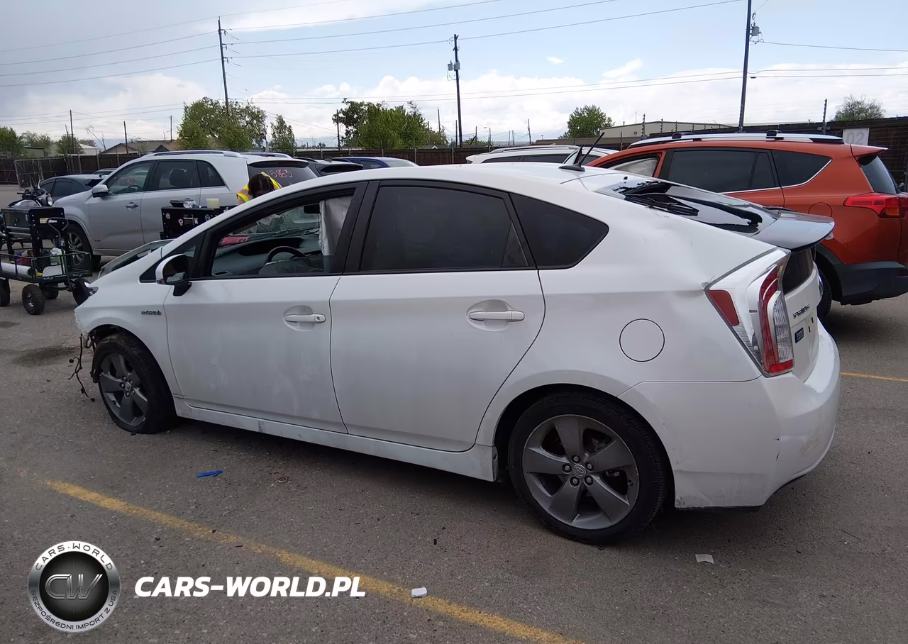 2015 Toyota Prius Persona Series Special Edition VIN:JTDKN3DU3F0417453 - 14