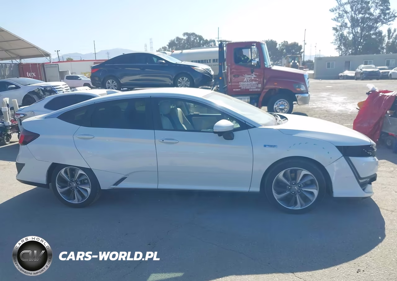2018 Honda Clarity Plug-In Hybrid VIN:JHMZC5F1XJC013879 - 14