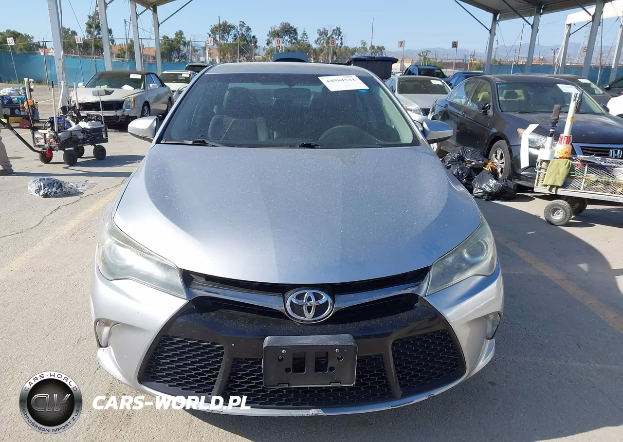 2015 Toyota Camry Se VIN:4T1BF1FK9FU487654 - 12