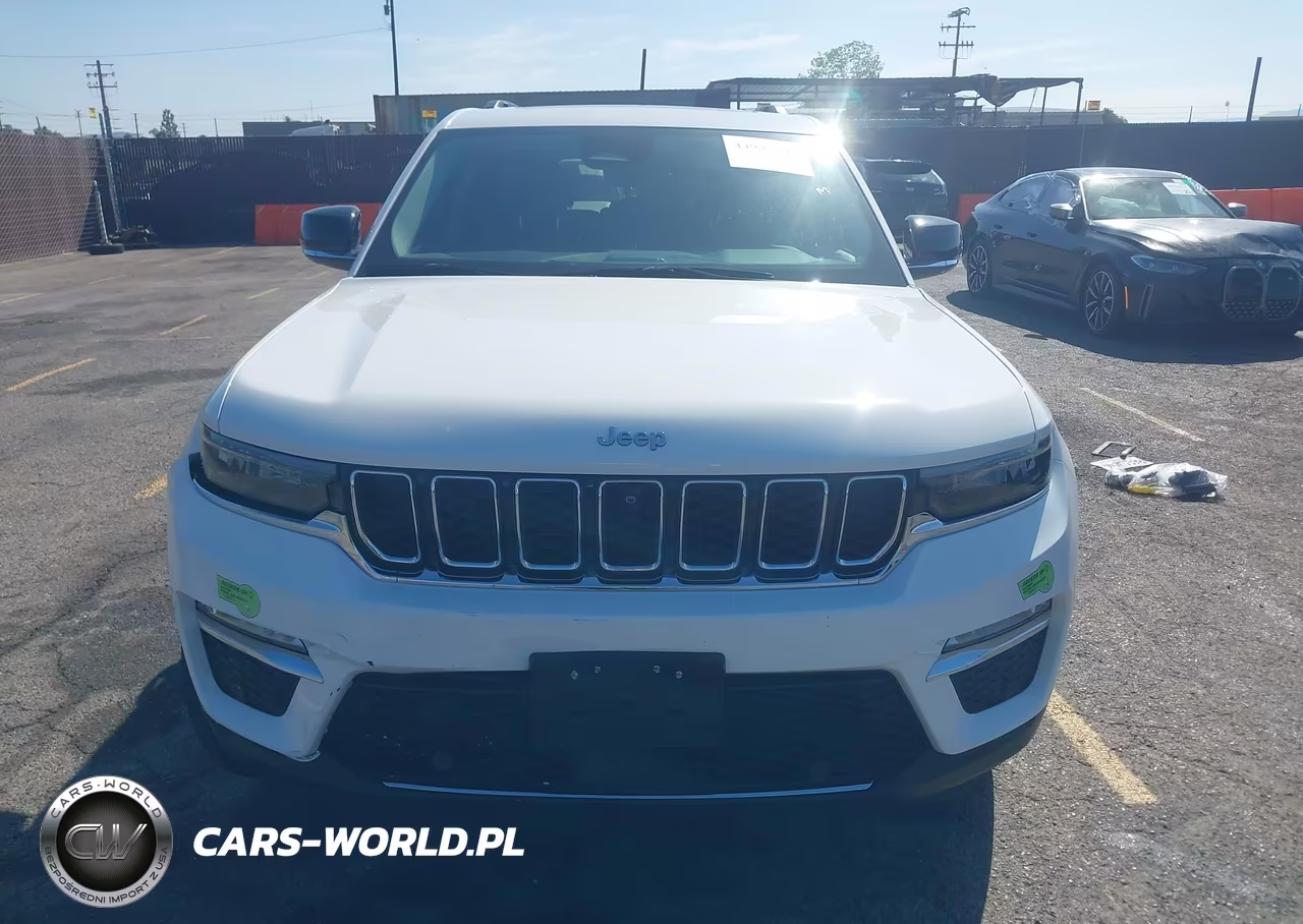 2023 Jeep Grand Cherokee 4Xe VIN:1C4RJYB63PC588716 - 12