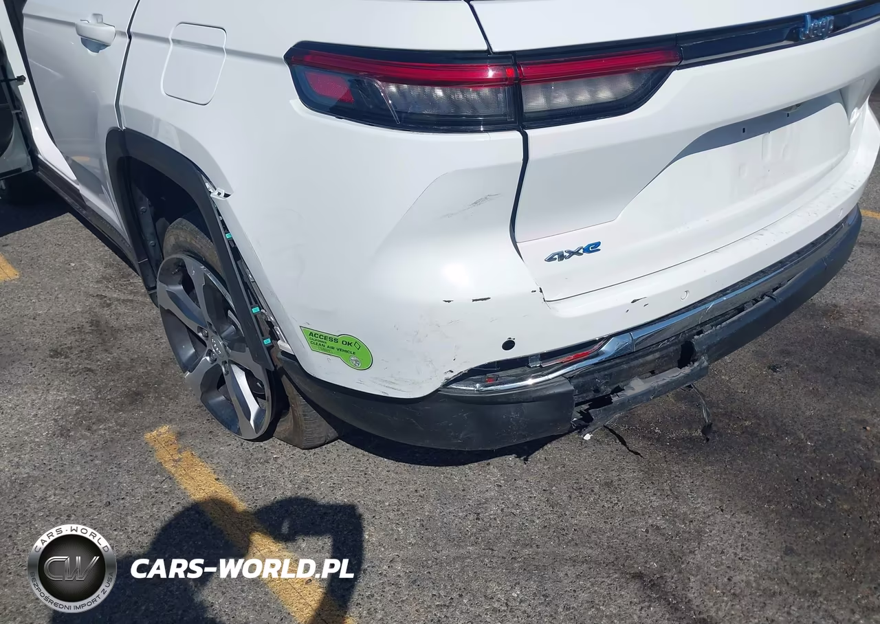 2023 Jeep Grand Cherokee 4Xe VIN:1C4RJYB63PC588716 - 17