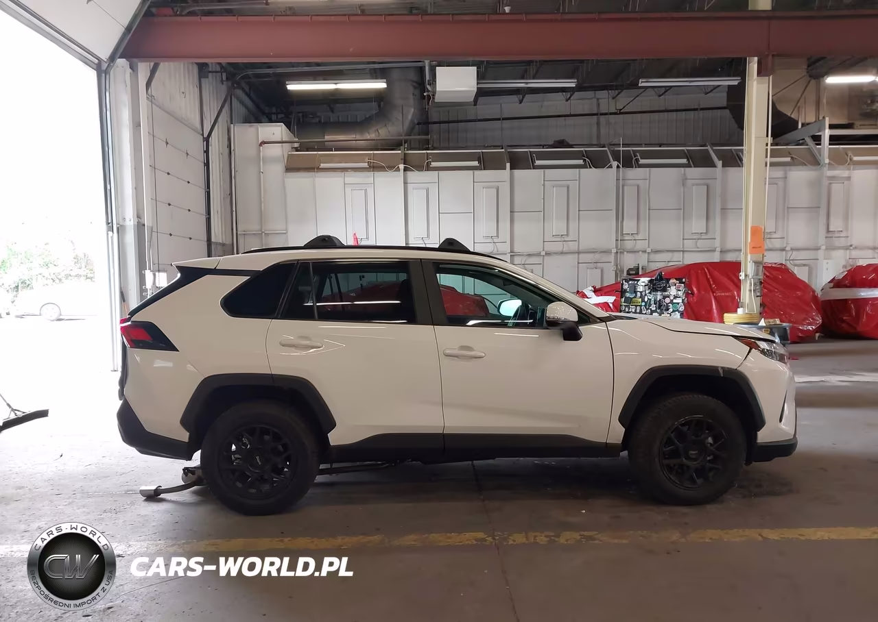 2024 Toyota Rav4 Xle VIN:2T3P1RFVXRC470131 - 13