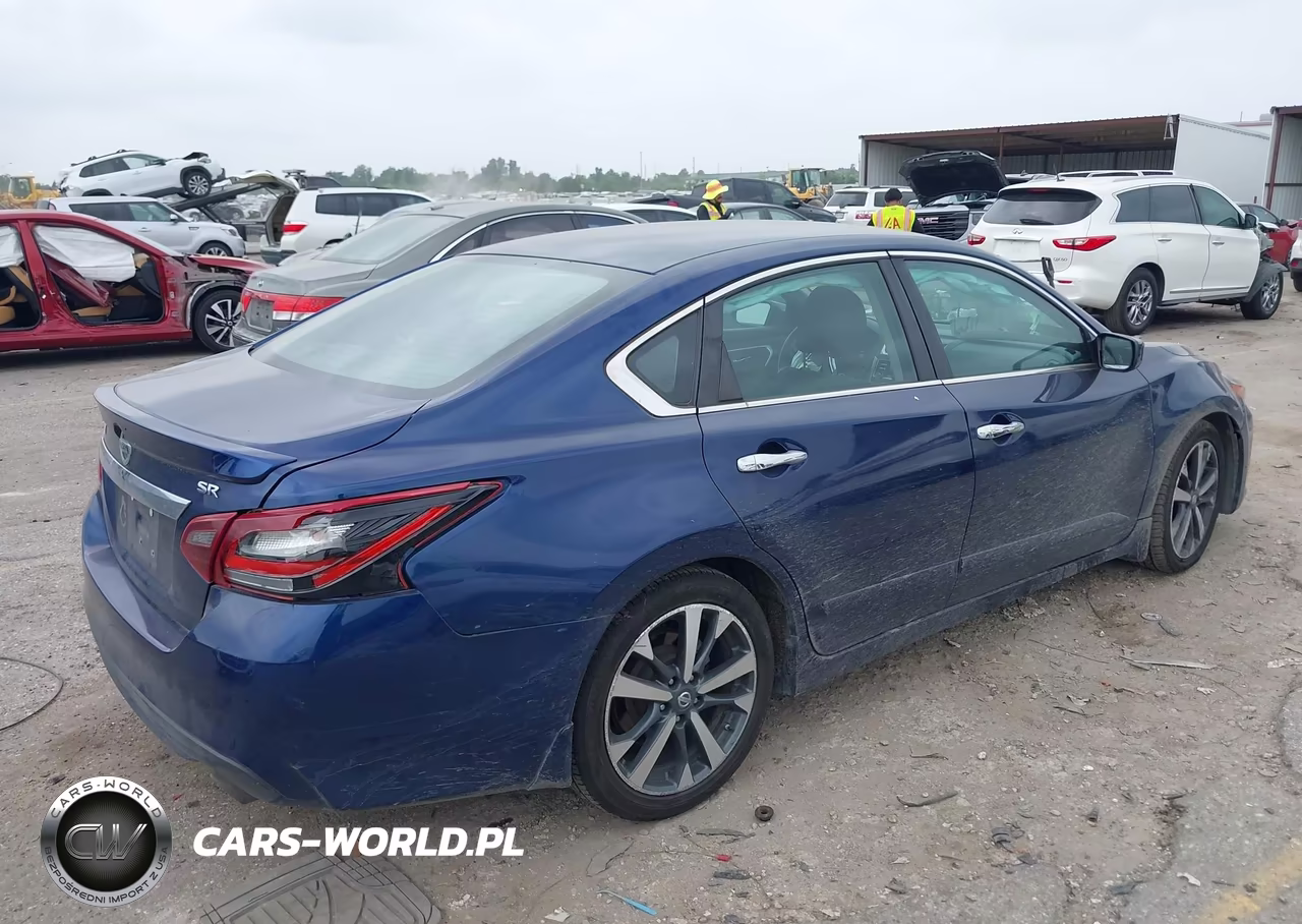 2017 Nissan Altima 2.5 Sr VIN:1N4AL3AP5HC490959 - 4