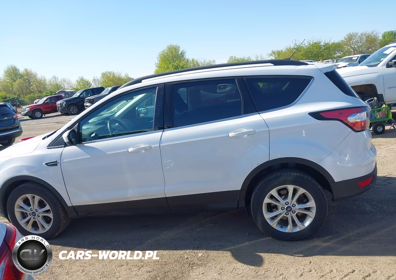 2018 Ford Escape Se VIN:1FMCU9GD6JUB17456 - 14