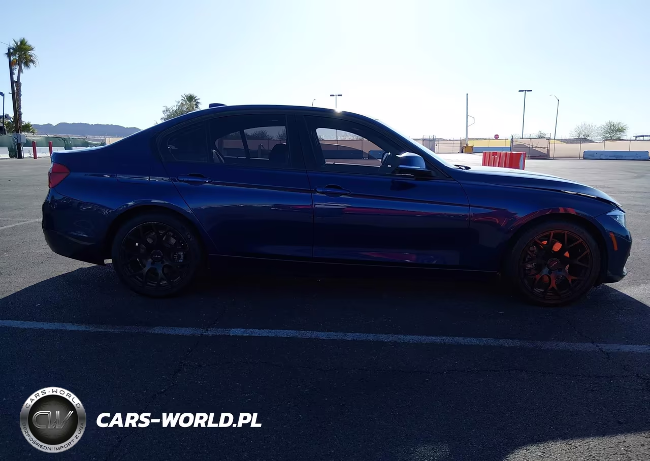 2018 BMW 320I xDrive VIN:WBA8A3C51JA488411 - 13