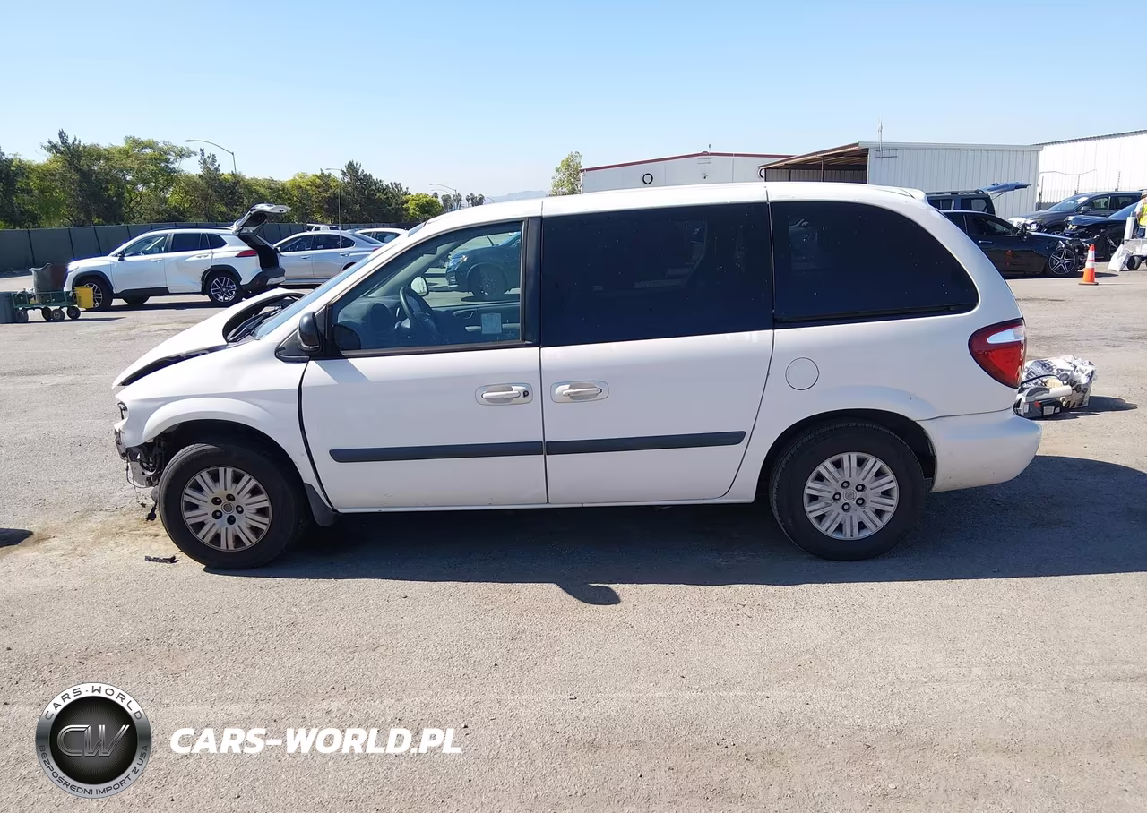 2006 Chrysler Town & Country VIN:1A4GP45R56B504933 - 15