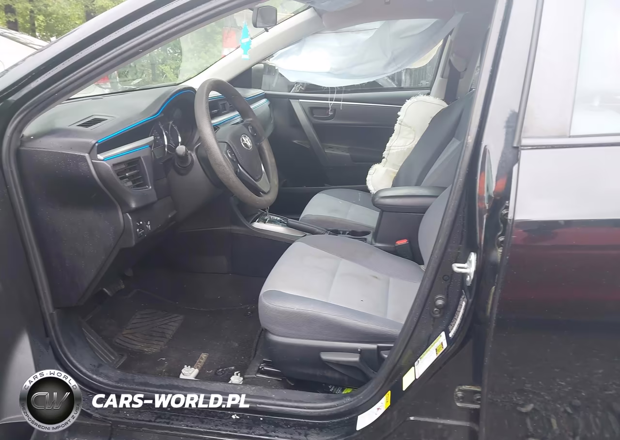 2015 Toyota Corolla L VIN:2T1BURHE5FC368285 - 5