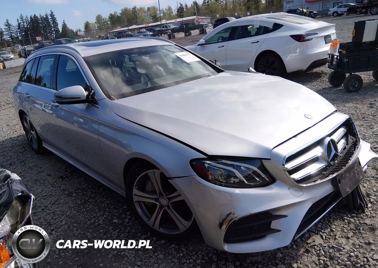 2017 Mercedes-Benz E 400 4Matic – zdjęcie 1 z 17