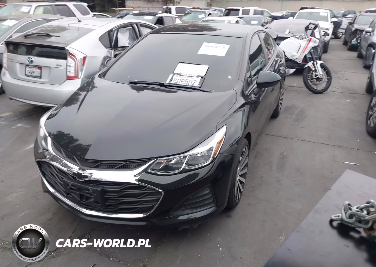 2019 Chevrolet Cruze Ls VIN:1G1BC5SM5K7126001 - 2