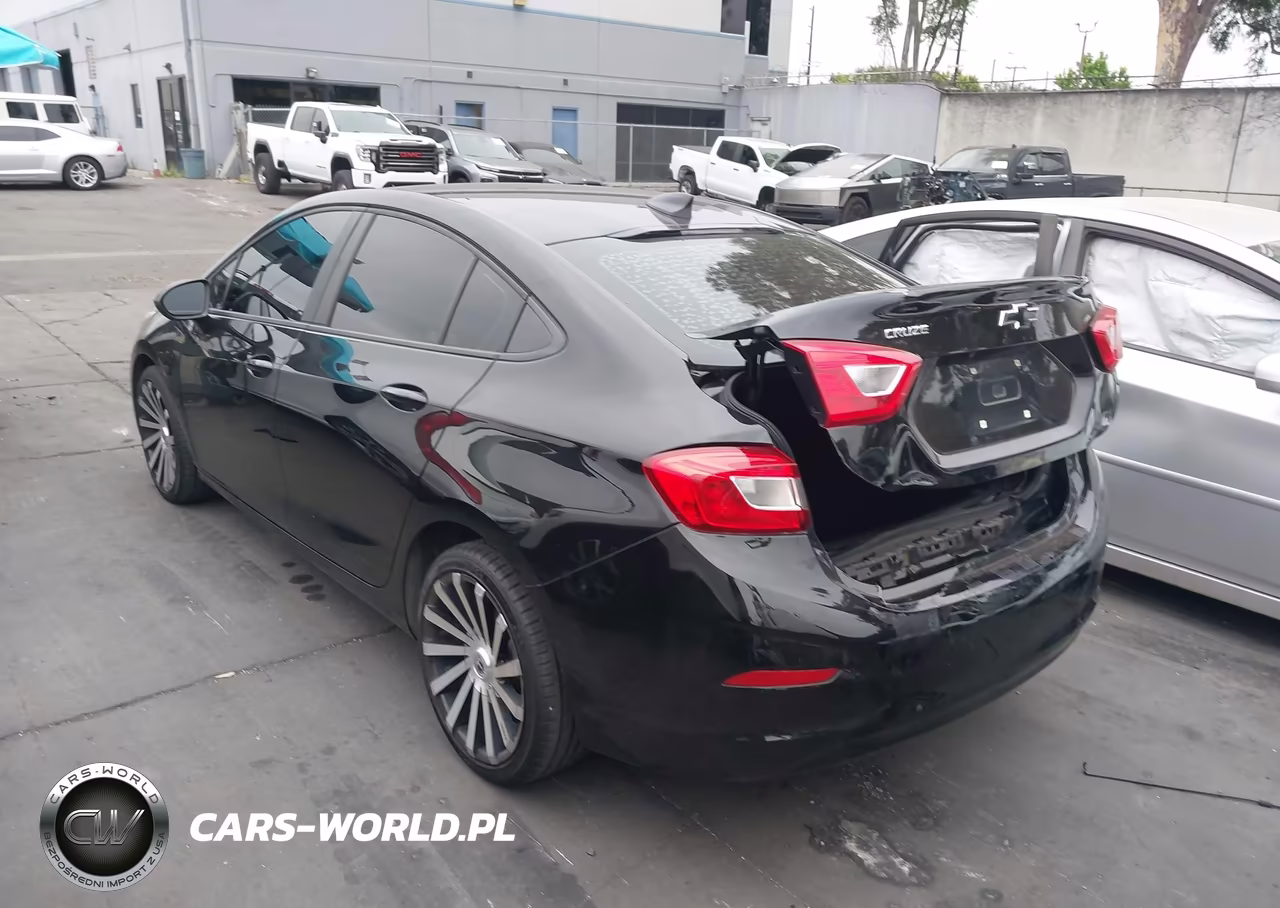 2019 Chevrolet Cruze Ls VIN:1G1BC5SM5K7126001 - 3