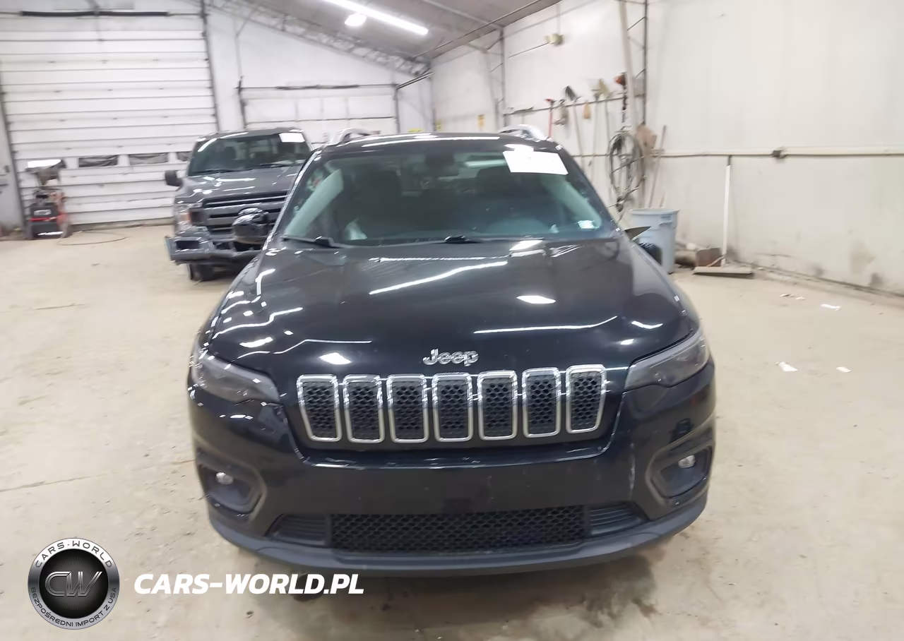 2020 Jeep Cherokee Latitude Plus 4X4 VIN:1C4PJMLBXLD524365 - 13