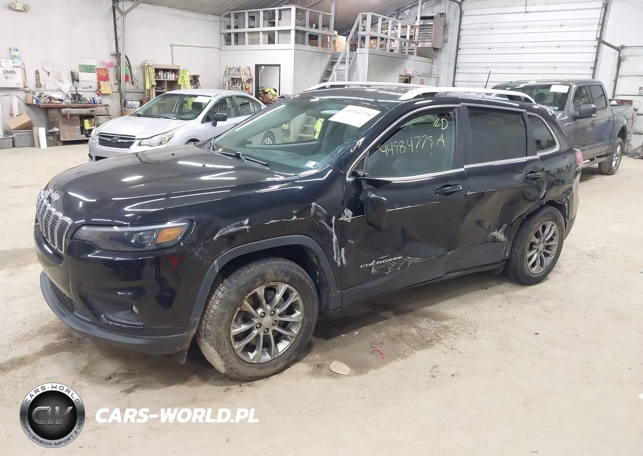 2020 Jeep Cherokee Latitude Plus 4X4 VIN:1C4PJMLBXLD524365 - 2