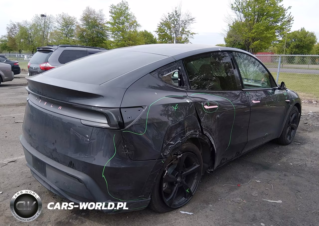 2026 Tesla Model Y Premium Rear-Wheel Drive-Standard Rear-Wheel Drive VIN:7SAYGDED9TA459874 - 4