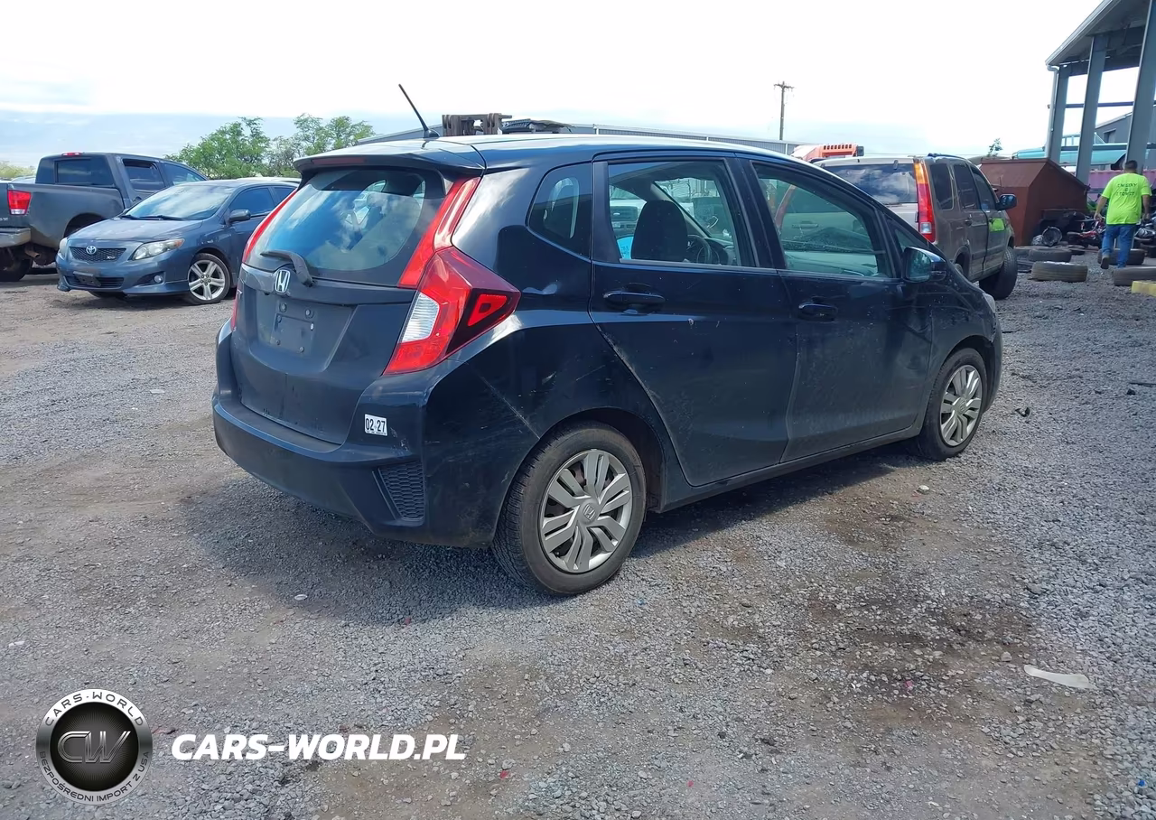 2015 Honda Fit Lx VIN:3HGGK5H51FM777929 - 4